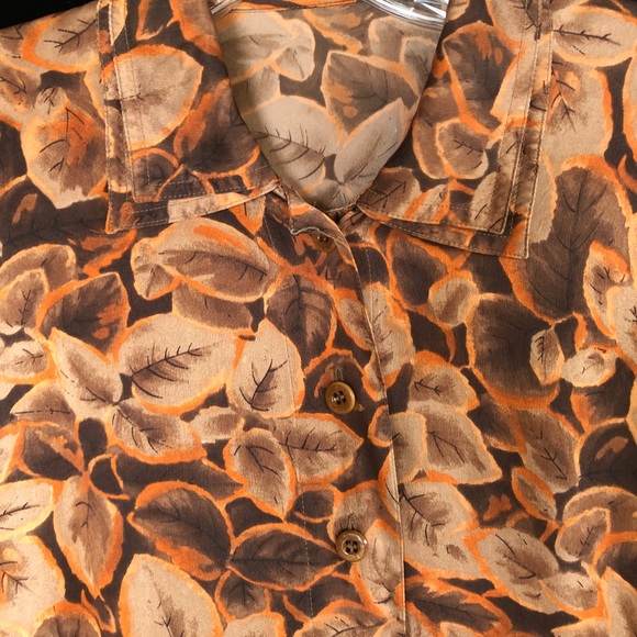 Vintage Silk ESCADA blouse, leaf pattern - Picture 2 of 4